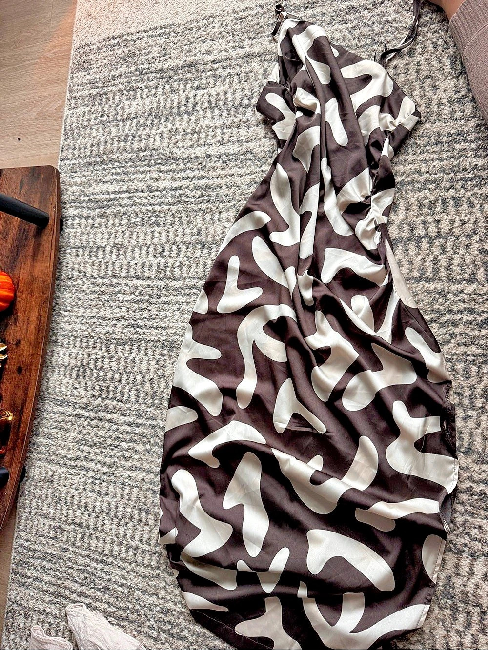 paper heart Abstract Maxi Dress in Black & White Size Medium